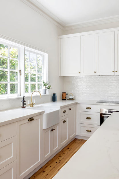 Novi 60 x 46 Fine Fireclay Gloss White Farmhouse Butler Sink