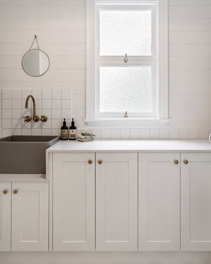 Novi 50 x 46 Fine Fireclay Concrete Look Farmhouse Butler Sink