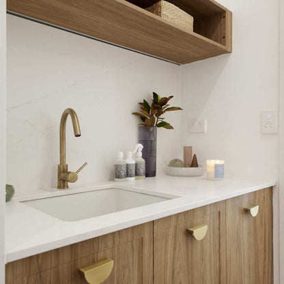 Novi 50 x 46 Fine Fireclay Gloss White Farmhouse Butler Sink