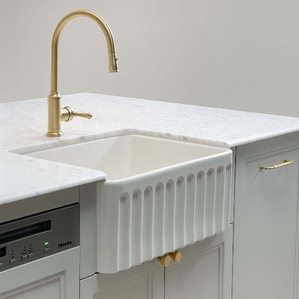 Turner Hastings Novi 60 x 46 Fireclay Single Butler Sink