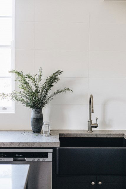 Novi 75 x 46 Fine Fireclay Matte Black Farmhouse Butler Sink