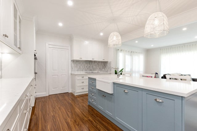 Novi 60 x 46 Fine Fireclay Gloss White Farmhouse Butler Sink