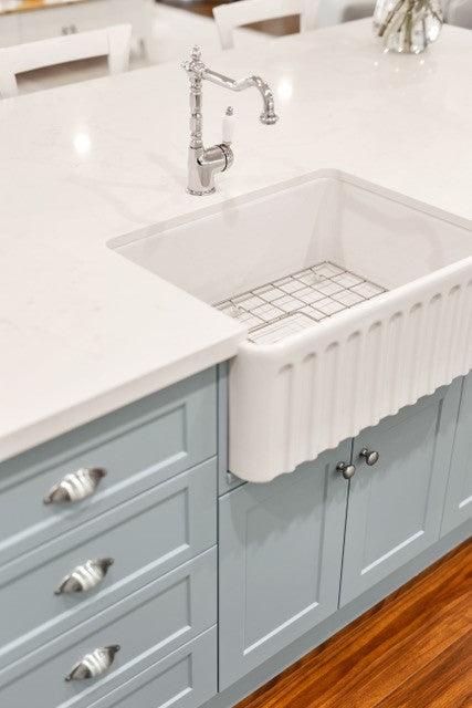 Novi 60 x 46 Fine Fireclay Gloss White Farmhouse Butler Sink