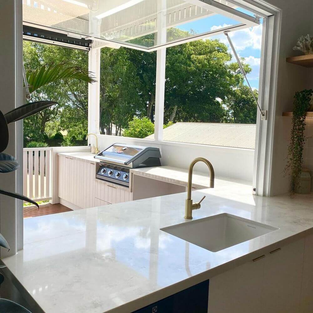 Cuisine 68 x 48 Inset / Undermount Fine Fireclay Gloss White Sink