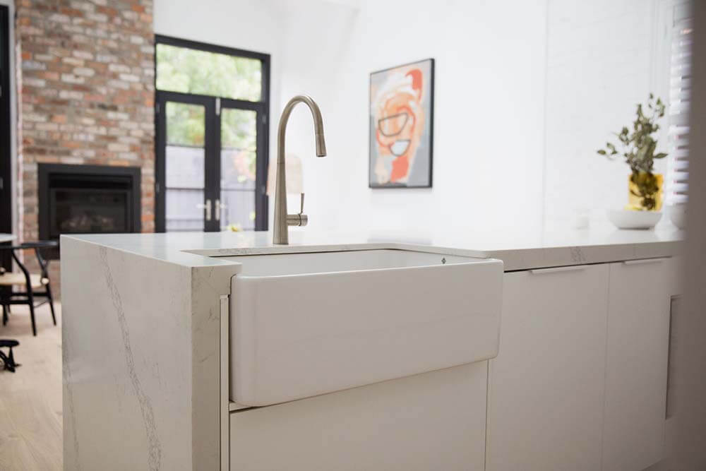 Novi 75 x 46 Fine Fireclay Gloss White Farmhouse Butler Sink